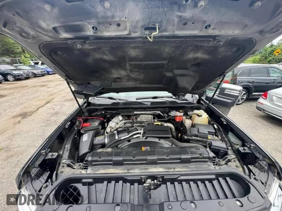 2021 Chevrolet Silverado 3500HD LTZ z VIN 1GC4YUEYXMF150653, wystawiony jako Copart lot #69568775 z przebiegiem 163 490 mil mil oraz Czysty tytuł • Clean title. Historia ofert i sprzedaży dostępna na DreamBid. Obrazek 7.