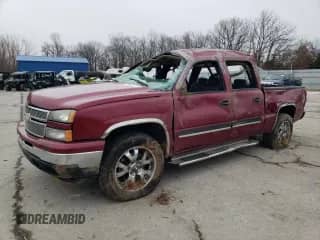 2007 Chevrolet Silverado 1500 LS z VIN 2GCEK13V371178061, wystawiony jako Copart lot #44005675 z przebiegiem 245 231 mil mil oraz Szkoda całkowita • Salvage title. Historia ofert i sprzedaży dostępna na DreamBid. Obrazek 1.