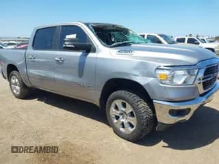 2020 Ram 1500 Big Horn z VIN 1C6RREFG7LN333762, wystawiony jako IAAI lot #42258907 z przebiegiem 51 558 mil mil oraz . Historia ofert i sprzedaży dostępna na DreamBid. Obrazek 1.