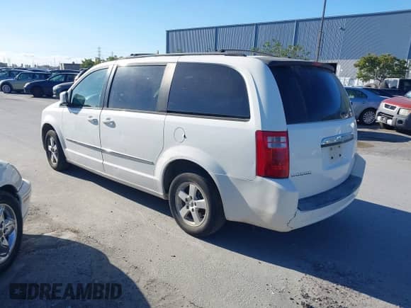 2010 Dodge Grand Caravan SXT with VIN 2D4RN5D1XAR131178, listed as a IAAI auction lot 43390738 with 171,404 mi miles and . Bid and sale history available at DreamBid. Image 3.