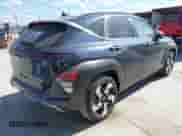 2024 Hyundai Kona Limited с VIN KM8HE3A37RU051575, выставлен на аукционе IAAI как лот 43089618 с пробегом 6 878 миль миль и . История ставок и продаж доступна на DreamBid. Изображение 4.