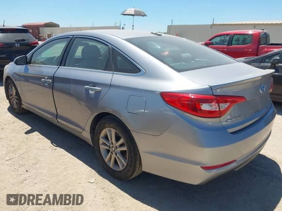 2016 Hyundai Sonata SE с VIN 5NPE24AF1GH418302, выставлен на аукционе IAAI как лот 42831167 с пробегом 99 960 миль миль и . История ставок и продаж доступна на DreamBid. Изображение 3.