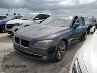 2011 BMW 7 Series 740i с VIN WBAKA4C51BC612517, выставлен на аукционе Copart как лот 76987474 с пробегом Не указан миль и Списание • Salvage title. История ставок и продаж доступна на DreamBid. Изображение 1.