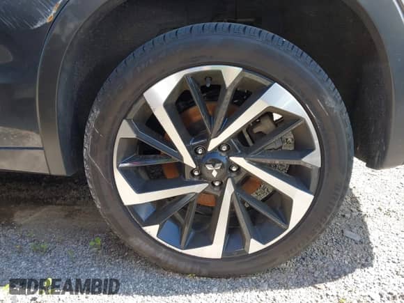 2024 Mitsubishi Outlander SEL with VIN JA4J3WA86RZ069717, listed as a IAAI auction lot 42486629 with 11,651 mi miles and . Bid and sale history available at DreamBid. Image 15.
