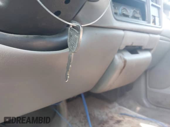 2000 Chevrolet Silverado 1500 LT with VIN 1GCEK19T0YE316404, listed as a IAAI auction lot 42856021 with 233,290 mi miles and . Bid and sale history available at DreamBid. Image 11.