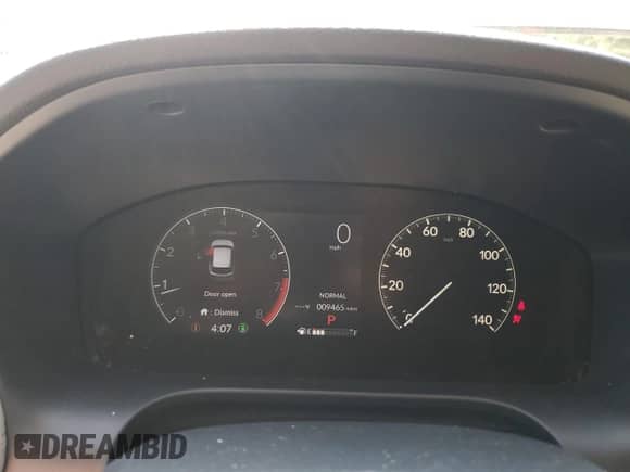 2025 Honda HR-V LX with VIN 3CZRZ1H31SM737588, listed as a Copart auction lot 69590765 with 9,465 mi miles and Salvage title. Bid and sale history available at DreamBid. Image 9.