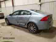 2017 Volvo S60 Inscription Platinum с VIN LYV402TM4HB153636, выставлен на аукционе Copart как лот 86488284 с пробегом 87 333 миль миль и Списание • Salvage title. История ставок и продаж доступна на DreamBid. Изображение 2.