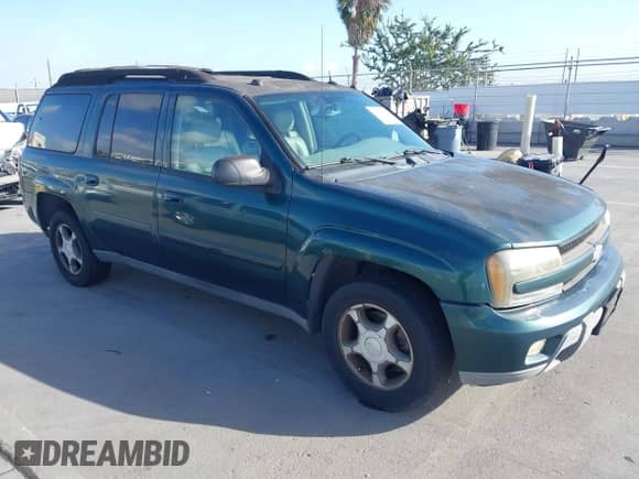 2005 Chevrolet TrailBlazer LT with VIN 1GNES16S556123626, listed as a IAAI auction lot 43418983 with 137,410 mi miles and . Bid and sale history available at DreamBid. Image 1.