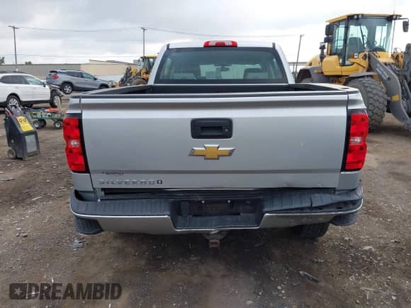 2017 Chevrolet Silverado 1500 Work Truck z VIN 3GCUKNEC8HG515623, wystawiony jako IAAI lot #42752210 z przebiegiem 166 066 mil mil oraz . Historia ofert i sprzedaży dostępna na DreamBid. Obrazek 16.