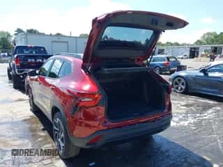 2024 Chevrolet Trax 2RS с VIN KL77LJE28RC209663, выставлен на аукционе IAAI как лот 43134031 с пробегом 24 654 миль миль и . История ставок и продаж доступна на DreamBid. Изображение 3.