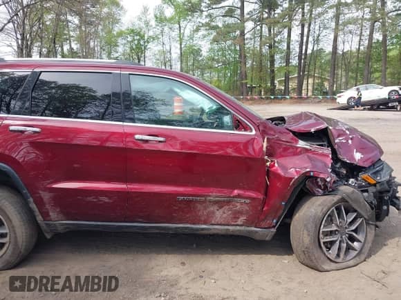 2019 Jeep Grand Cherokee Limited X with VIN 1C4RJFBGXKC627307, listed as a IAAI auction lot 42030376 with 78,147 mi miles and . Bid and sale history available at DreamBid. Image 21.