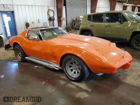 1976 Chevrolet Corvette с VIN 1Z37L6S427043, выставлен на аукционе Copart как лот 44618805 с пробегом 63 566 миль миль и Чистый • Clean title. История ставок и продаж доступна на DreamBid. Изображение 4.