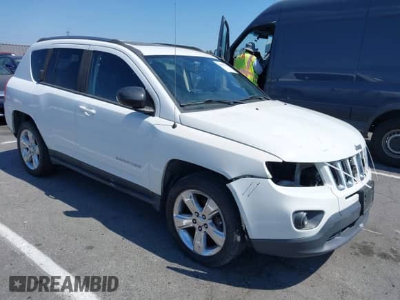 2012 Jeep Compass Limited с VIN 1C4NJCCB1CD660613, выставлен на аукционе IAAI как лот 42581915 с пробегом 132 930 миль миль и . История ставок и продаж доступна на DreamBid. Изображение 1.