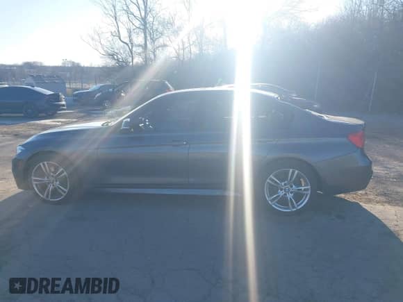 2014 BMW 3 Series 335i xDrive with VIN WBA3B9G54ENR91076, listed as a IAAI auction lot 41643651 with 55,558 mi miles and . Bid and sale history available at DreamBid. Image 15.