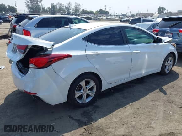 2016 Hyundai Elantra SE with VIN 5NPDH4AE5GH687811, listed as a IAAI auction lot 43075752 with 119,156 mi miles and . Bid and sale history available at DreamBid. Image 4.
