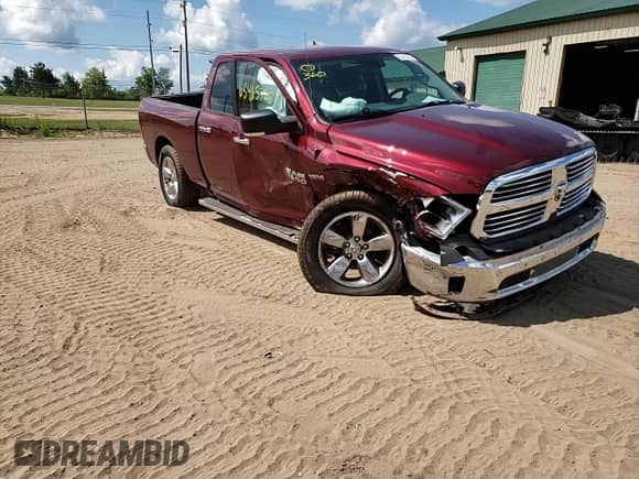 2018 Ram 1500 Big Horn z VIN 1C6RR7GT7JS312139, wystawiony jako Copart lot #63465395 z przebiegiem 64 438 mil mil oraz Czysty tytuł • Clean title. Historia ofert i sprzedaży dostępna na DreamBid. Obrazek 13.