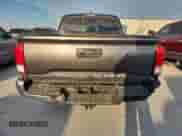 2017 Toyota Tacoma SR5 с VIN 5TFAZ5CN1HX040766, выставлен на аукционе Copart как лот 82379795 с пробегом 115 308 миль миль и Списание • Salvage title. История ставок и продаж доступна на DreamBid. Изображение 6.
