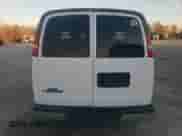 2019 Chevrolet Express Passenger LT z VIN 1GAZGPFP0K1179663, wystawiony jako Copart lot #81549274 z przebiegiem 153 248 mil mil oraz Szkoda całkowita • Salvage title. Historia ofert i sprzedaży dostępna na DreamBid. Obrazek 6.