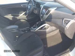 2015 Hyundai Veloster RE:FLEX with VIN KMHTC6AD8FU228964, listed as a IAAI auction lot 43564954 with 134,634 mi miles and . Bid and sale history available at DreamBid. Image 5.