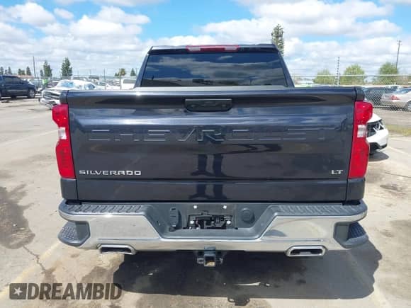 2024 Chevrolet Silverado 1500 LT with VIN 1GCUDDED4RZ259382, listed as a IAAI auction lot 41820720 with 13,202 mi miles and . Bid and sale history available at DreamBid. Image 17.