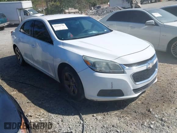 2015 Chevrolet Malibu LS z VIN 1G11B5SLXFF214219, wystawiony jako IAAI lot #43232730 z przebiegiem 236 229 mil mil oraz . Historia ofert i sprzedaży dostępna na DreamBid. Obrazek 1.