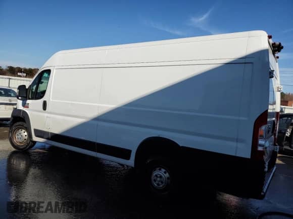 2022 Ram ProMaster Cargo с VIN 3C6MRVJG9NE104394, выставлен на аукционе Copart как лот 85069974 с пробегом 94 041 миль миль и Списание • Salvage title. История ставок и продаж доступна на DreamBid. Изображение 2.