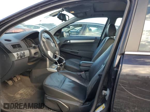 2008 Saturn Astra XR с VIN W08AT671885108385, выставлен на аукционе Copart как лот 87046044 с пробегом 88 584 миль миль и Чистый • Clean title. История ставок и продаж доступна на DreamBid. Изображение 7.