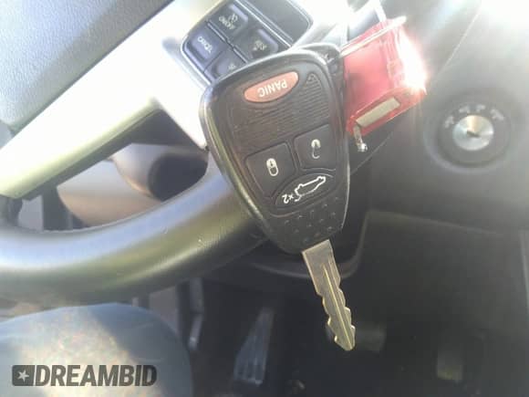 2013 Chrysler 200 Touring с VIN 1C3CCBBB8DN639741, выставлен на аукционе IAAI как лот 32863031 с пробегом 119 180 миль миль и . История ставок и продаж доступна на DreamBid. Изображение 11.