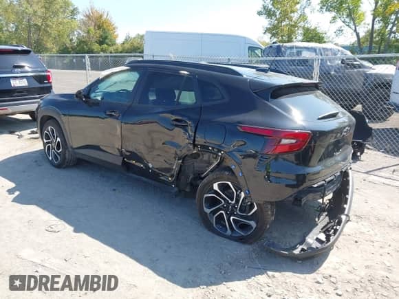 2025 Chevrolet Trax 2RS с VIN KL77LJEP8SC148686, выставлен на аукционе IAAI как лот 43169537 с пробегом Не указан миль и . История ставок и продаж доступна на DreamBid. Изображение 3.