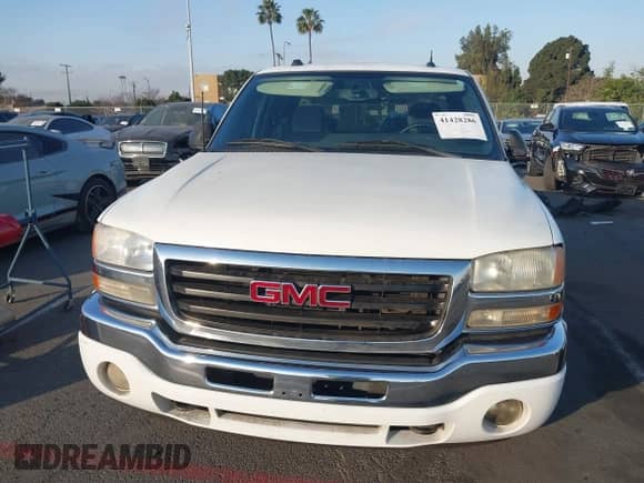 2005 GMC Sierra 1500 SLT with VIN 2GTEC19T851291536, listed as a IAAI auction lot 41428286 with 232,611 mi miles and . Bid and sale history available at DreamBid. Image 6.