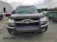 2003 Chevrolet Avalanche с VIN 3GNEK13T13G108923, выставлен на аукционе Copart как лот 71881895 с пробегом 237 395 миль миль и Списание • Salvage title. История ставок и продаж доступна на DreamBid. Изображение 5.