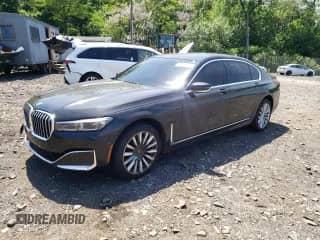 2022 BMW 7 Series 740i xDrive with VIN WBA7T4C09NCG86294, listed as a Copart auction lot 55229314 with 31,405 mi miles and Salvage title. Bid and sale history available at DreamBid. Image 1.
