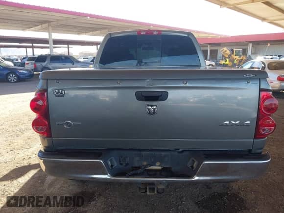 2008 Dodge 1500 SLT with VIN 1D7HU18218S608540, listed as a IAAI auction lot 43379900 with 189,402 mi miles and . Bid and sale history available at DreamBid. Image 16.