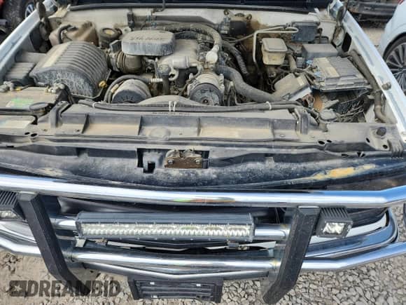 2000 Chevrolet Silverado 3500 с VIN 1GCHK33J2YF407622, выставлен на аукционе Copart как лот 71740745 с пробегом 163 223 миль миль и Чистый • Clean title. История ставок и продаж доступна на DreamBid. Изображение 11.