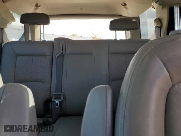 2007 Saturn VUE V6 z VIN 5GZCZ63467S823985, wystawiony jako Copart lot #79124954 z przebiegiem 147 491 mil mil oraz Szkoda całkowita • Salvage title. Historia ofert i sprzedaży dostępna na DreamBid. Obrazek 10.