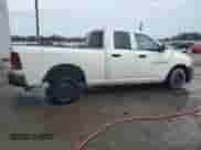 2012 Ram 1500 ST z VIN 1C6RD7FPXCS294516, wystawiony jako Copart lot #83954735 z przebiegiem 210 011 mil mil oraz Czysty tytuł • Clean title. Historia ofert i sprzedaży dostępna na DreamBid. Obrazek 3.