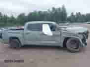 2024 Toyota Tundra SR5 с VIN 5TFLA5DB6RX182522, выставлен на аукционе IAAI как лот 43048617 с пробегом 17 236 миль миль и . История ставок и продаж доступна на DreamBid. Изображение 13.