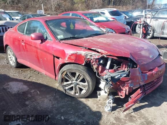 2008 Hyundai Tiburon GS с VIN KMHHM66D58U282754, выставлен на аукционе IAAI как лот 41413249 с пробегом 134 052 миль миль и . История ставок и продаж доступна на DreamBid. Изображение 1.