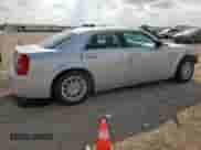 2010 Chrysler 300 Touring Signature с VIN 2C3CA5CV0AH167460, выставлен на аукционе Copart как лот 68633615 с пробегом 163 400 миль миль и Списание • Salvage title. История ставок и продаж доступна на DreamBid. Изображение 3.