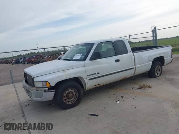 2001 Dodge 1500 с VIN 3B7HC13Z01G208113, выставлен на аукционе IAAI как лот 42858923 с пробегом 157 820 миль миль и . История ставок и продаж доступна на DreamBid. Изображение 2.