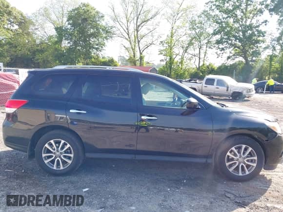 2016 Nissan Pathfinder S с VIN 5N1AR2MN1GC662945, выставлен на аукционе IAAI как лот 42147985 с пробегом 113 756 миль миль и . История ставок и продаж доступна на DreamBid. Изображение 14.