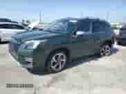 2024 Subaru Forester Touring z VIN JF2SKAMC4RH421488, wystawiony jako Copart lot #80871065 z przebiegiem 11 617 mil mil oraz Szkoda całkowita • Salvage title. Historia ofert i sprzedaży dostępna na DreamBid. Obrazek 1.