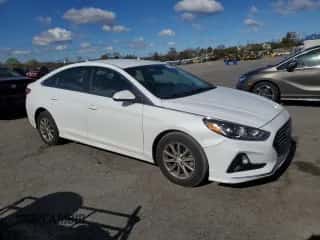 2018 Hyundai Sonata SE z VIN 5NPE24AF8JH659619, wystawiony jako Copart lot #90260925 z przebiegiem 47 190 mil mil oraz Szkoda całkowita • Salvage title. Historia ofert i sprzedaży dostępna na DreamBid. Obrazek 4.