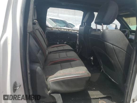 2022 Ram 1500 TRX z VIN 1C6SRFU99NN102201, wystawiony jako Copart lot #69654795 z przebiegiem Nie podano mil oraz Czysty tytuł • Clean title. Historia ofert i sprzedaży dostępna na DreamBid. Obrazek 10.