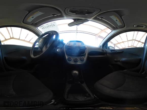 2017 Chevrolet Spark LS z VIN KL8CA6SA6HC762416, wystawiony jako IAAI lot #42956328 z przebiegiem 121 503 mil mil oraz . Historia ofert i sprzedaży dostępna na DreamBid. Obrazek 18.