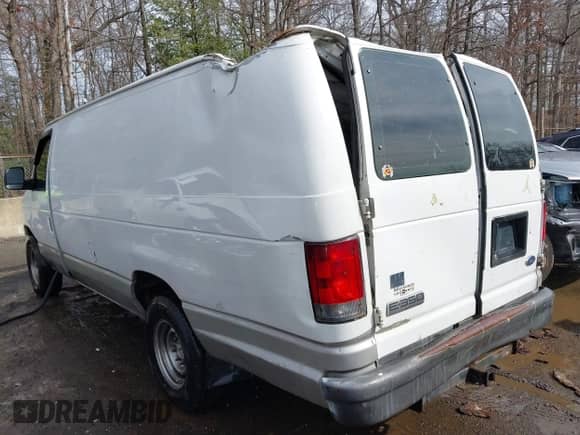 2006 Ford Econoline Cargo с VIN 1FTSS34L26HA68173, выставлен на аукционе IAAI как лот 41521545 с пробегом 317 147 миль миль и . История ставок и продаж доступна на DreamBid. Изображение 3.