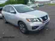 2017 Nissan Pathfinder SL with VIN 5N1DR2MM4HC680569, listed as a IAAI auction lot 42175323 with 226,967 mi miles and . Bid and sale history available at DreamBid. Image 1.