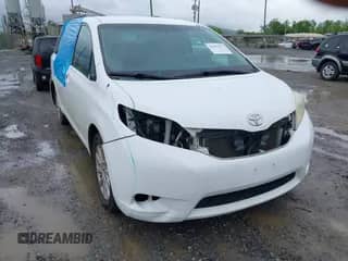 2013 Toyota Sienna LE with VIN 5TDJK3DC9DS055134, listed as a IAAI auction lot 42255532 with 156,381 mi miles and . Bid and sale history available at DreamBid. Image 1.