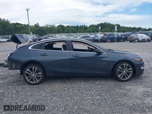 2021 Chevrolet Malibu LT z VIN 1G1ZD5ST8MF006303, wystawiony jako IAAI lot #42764025 z przebiegiem 123 668 mil mil oraz . Historia ofert i sprzedaży dostępna na DreamBid. Obrazek 13.