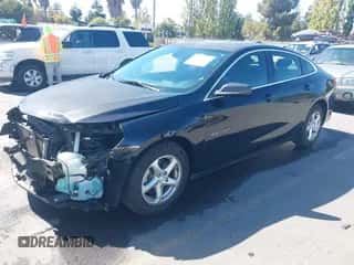 2018 Chevrolet Malibu LS z VIN 1G1ZB5ST7JF107334, wystawiony jako IAAI lot #43283535 z przebiegiem 114 636 mil mil oraz . Historia ofert i sprzedaży dostępna na DreamBid. Obrazek 2.